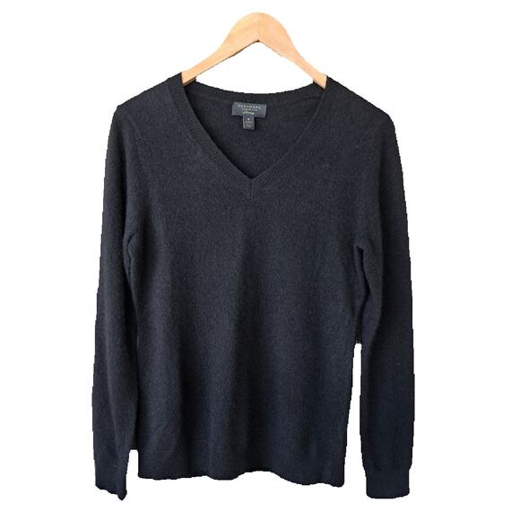 Charter Club Luxury 100% Cashmere V-neck Sweater in Black Size Medium - Picture 6 of 7